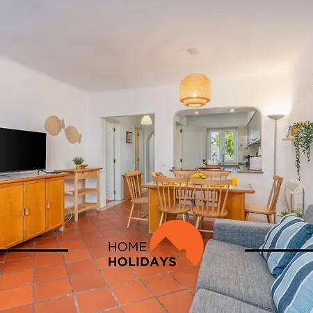 #250 264 By Holidays Appartement